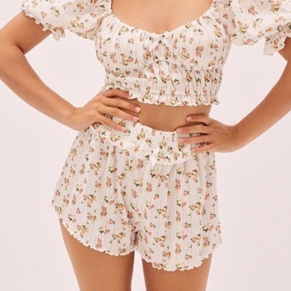 For Love And Lemons Pointelle Shorts White Floral Large NEW - Picture 1 of 3